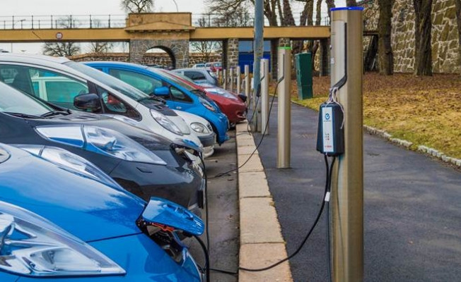 Norveç, 2025'e kadar, ülkede tüm araçların yüzde 100 elektrikli olmasını hedefliyor