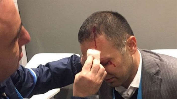 Sahaya atılan yabancı madde Fenerbahçeli menajeri yaraladı