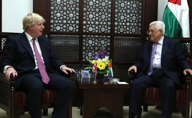 Abbas İngiltere Dışişleri Bakanı Johnson ile bir araya geldi