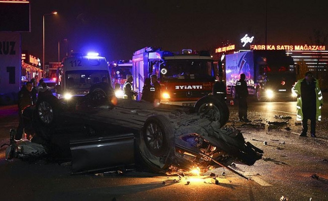 Başkentte zincirleme trafik kazası: 6 yaralı