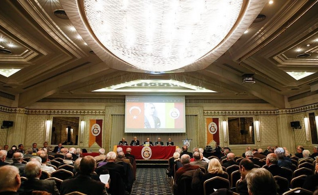 Galatasaray'da divan kurulu toplantısı