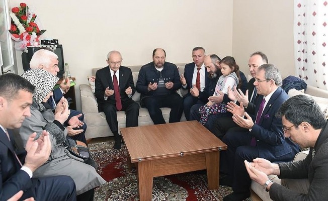 Kılıçdaroğlu'ndan Samsun'da şehit ailesine ziyaret