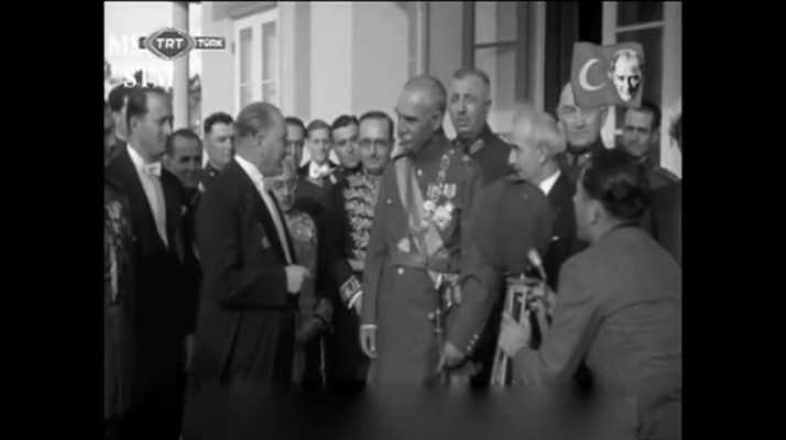 Sosyal medyada gündem: Atatürk’ün dış politikadaki nezaketi - İZLE