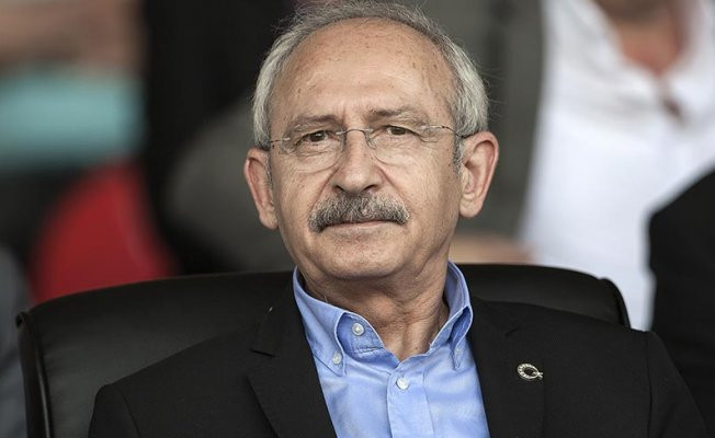 CHP'de 7 saat süren referandum toplantısı sona erdi