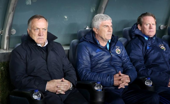 Fenerbahçe Teknik Direktörü Advocaat oyuncularından memnun