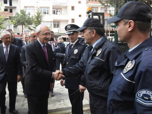 Kılıçdaroğlu'ndan karakol ziyareti!