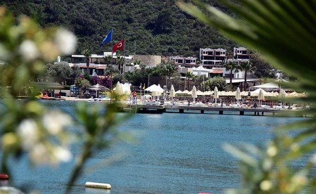 'Mavi bayrak' en çok Antalya'da dalgalanıyor