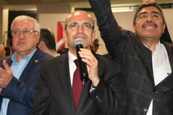 Mehmet Şimşek'ten referandum açıklaması