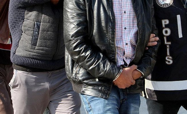 Mersin'de terör operasyonu! Muhtar, imam belediye başkan yardımcısı gözaltına alındı
