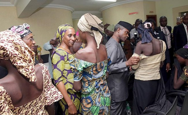Boko Haram'ın kaçırdığı kızların 82'si daha serbest bırakıldı
