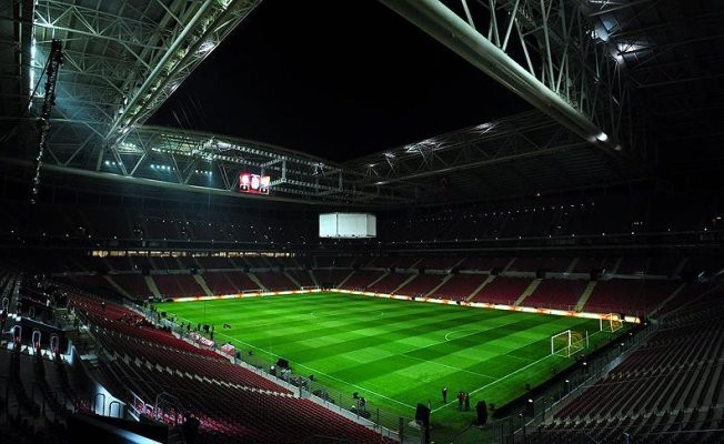 Galatasaray stadının ismini değiştirdi