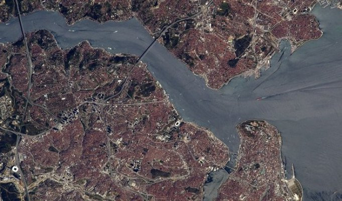 İstanbul uzaydan nasıl gözüküyor? Fransız astronot görüntüledi