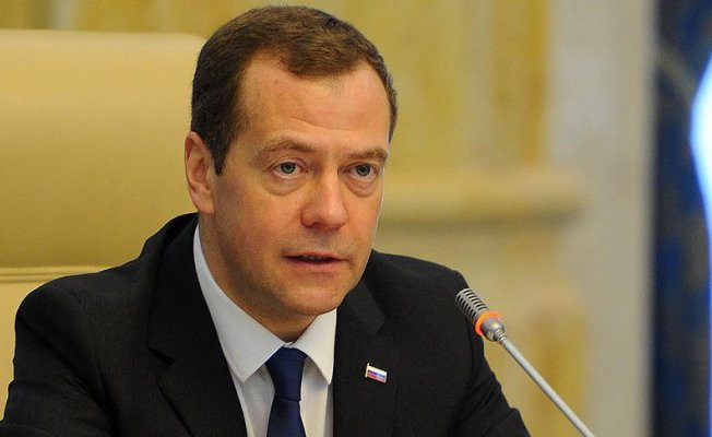 Medvedev: Kısıtlamaların kaldırılması kararı hızla hayata geçecek