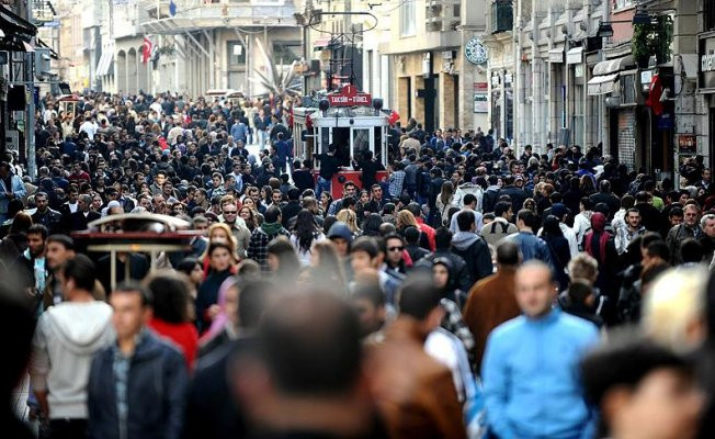 Türkiye'de nüfusun yüzde 16,3'ünü gençler oluşturuyor