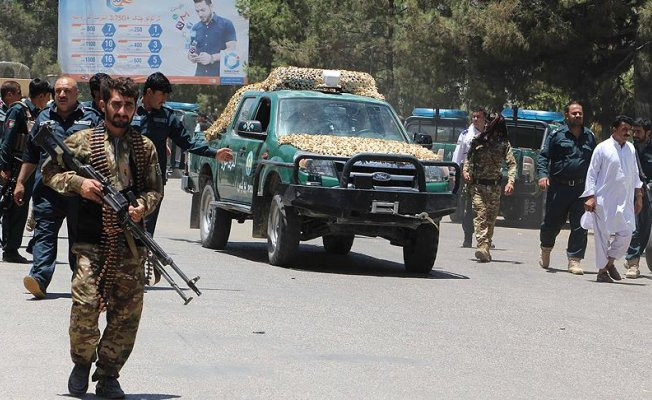 Afganistan'da bankaya bombalı saldırı: 20 ölü, 50 yaralı