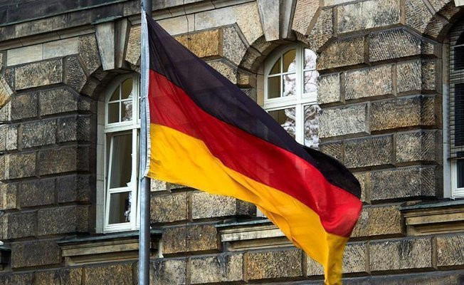 Almanya'da 'darbe şakasına' suç duyurusu