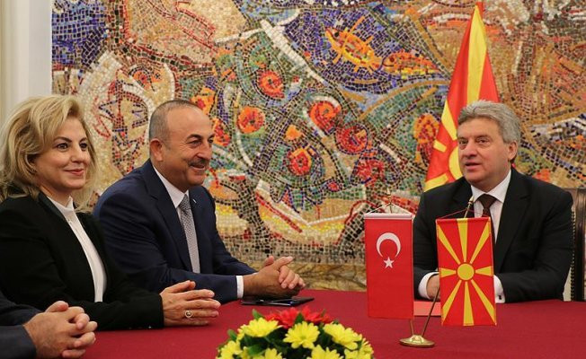 Çavuşoğlu, Makedonya Cumhurbaşkanı İvanov ile görüştü