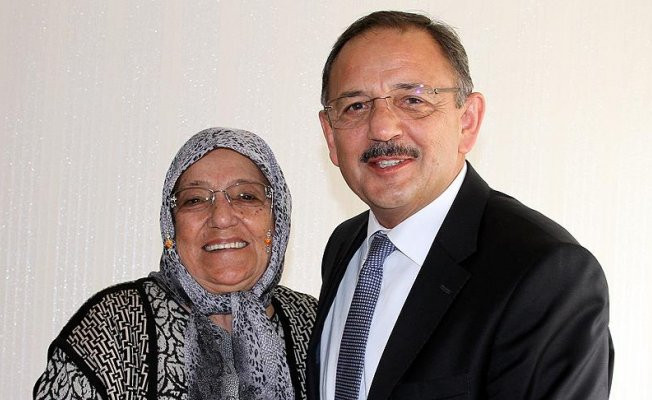 Çevre ve Şehircilik Bakanı Özhaseki'nin annesi vefat etti
