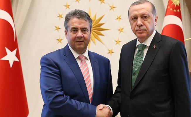 Cumhurbaşkanı Erdoğan Almanya Dışişleri Bakanı Gabriel'i kabul etti