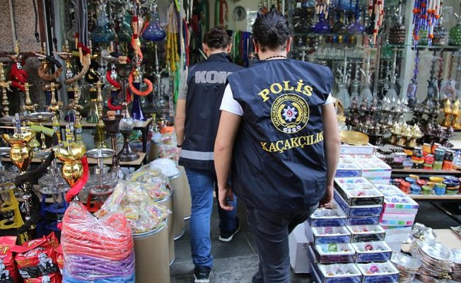 Fatih'te 500 polisle kaçak ürün operasyonu