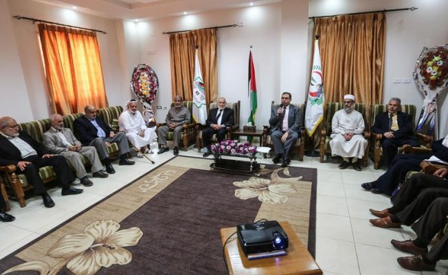 Hamas milletvekilleri maaşlarını hastalara bağışladı