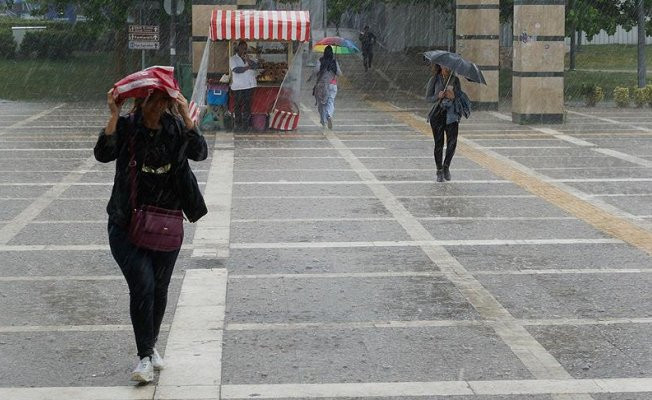 İstanbul ve Marmara'nın doğusunda kuvvetli yağış bekleniyor