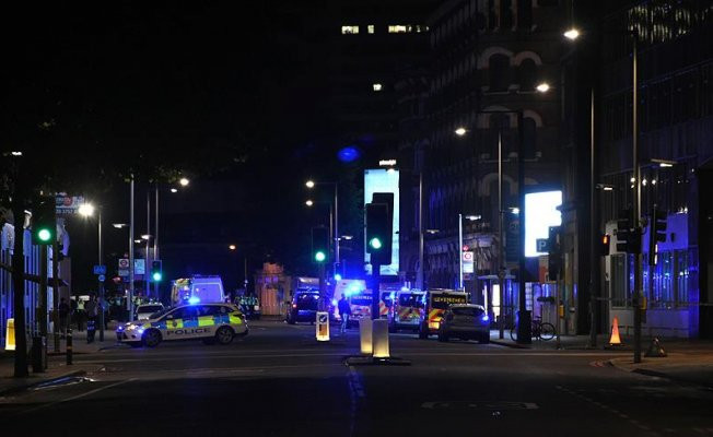 Londra Köprüsü'nde terör saldırısı: 3'ü saldırgan 9 ölü