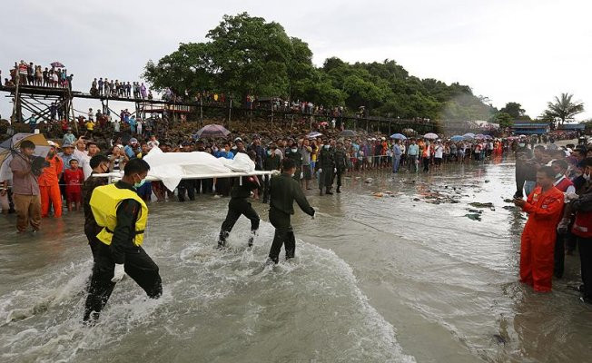 Myanmar'da düşen uçaktaki 76 kişinin cesedine ulaşıldı