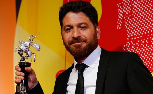 Rusya'da 'En İyi Yönetmen' ödülü Sarı Sıcak filmiyle Fikret Reyhan'ın