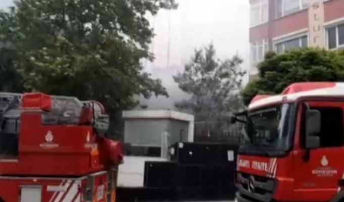 Şişli'deki eski Türk Telekom binasında yangın!