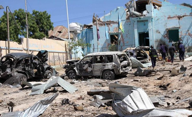 Somali'de polis merkezine bombalı saldırı