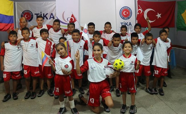 TİKA'dan Brezilyalı çocuklara spor malzemesi desteği