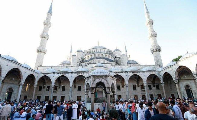Türkiye Ramazan Bayramı kutlanıyor