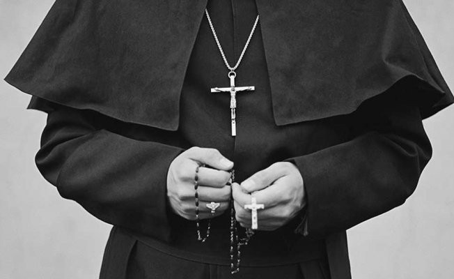 Borcunu isteyen papaza 3 kadın tecavüz etti