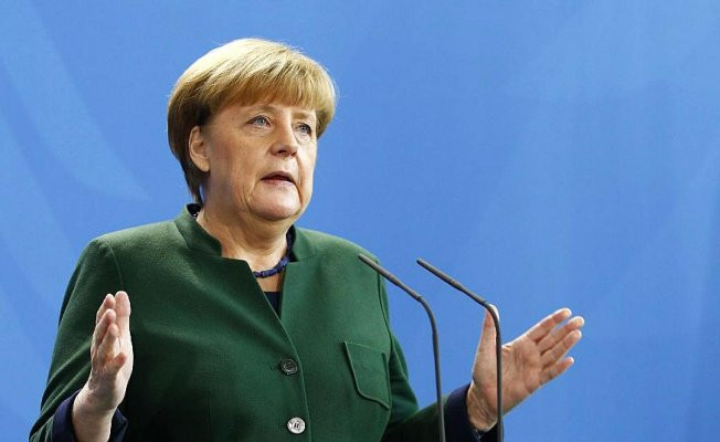 Merkel'in seçim programında Türkiye mesajı