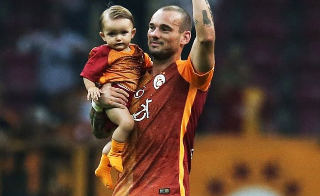 Sneijder'in gönderilme sebebi ortaya çıktı