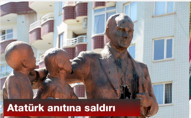 Atatürk Anıtı'na saldırı