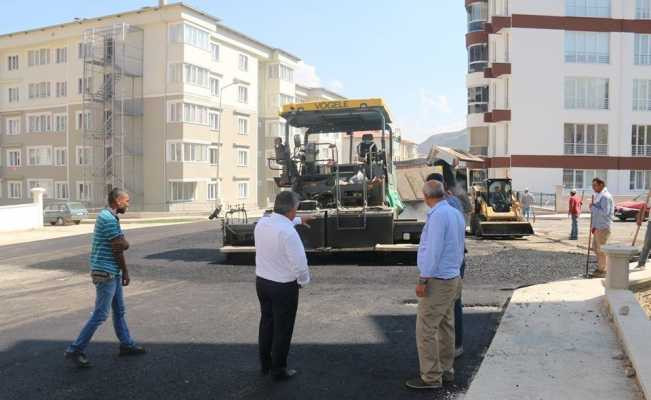 Başkan Özdemir’den asfaltlama çalışmalarına takip