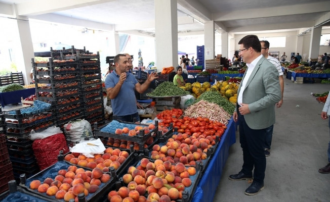 Başkan Subaşıoğlu, pazar esnafıyla bir araya geldi