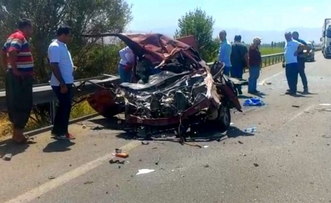 Erzincan’da trafik kazası: 3 ölü
