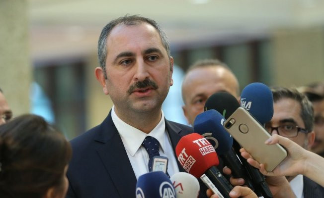 Adalet Bakanı Gül'den ABD'ye Zafer Çağlayan tepkisi