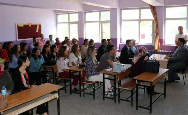 Ağrı Milli Eğitim Müdürü Turan Mesleki Çalışma Seminerlerini denetledi