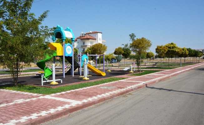 Aksaray’da şehrin dört bir yanına modern parklar yapılıyor