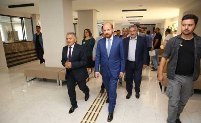 Bilal Erdoğan Melikgazi İletişim Merkezi’ni Gezdi