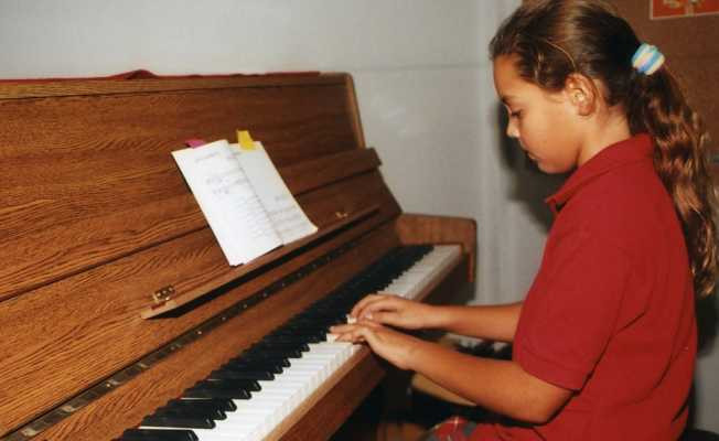 Branş öğretmenlerince verilmeyen müzik derslerine tepki