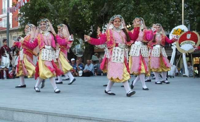 Burhaniye’de festival coşkusu