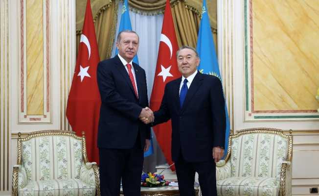 Cumhurbaşkanı Erdoğan, Kazakistan Cumhurbaşkanı ile görüştü