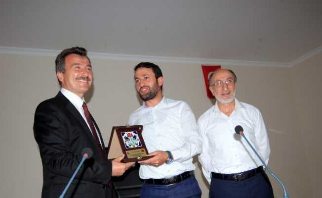 Ezan okuma yarışması birincisi Yenişehir’den