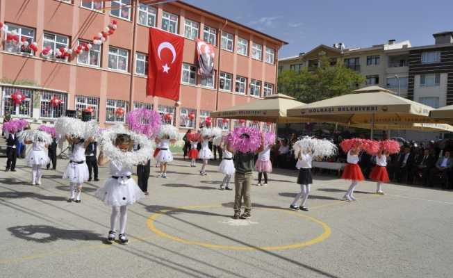 Gölbaşı’nda İlköğretim haftası etkinliği