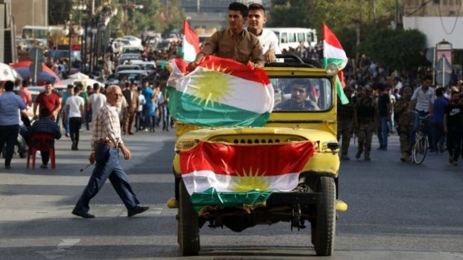 Irak Anayasa Mahkemesi'nden referandumunu askıya alma kararı